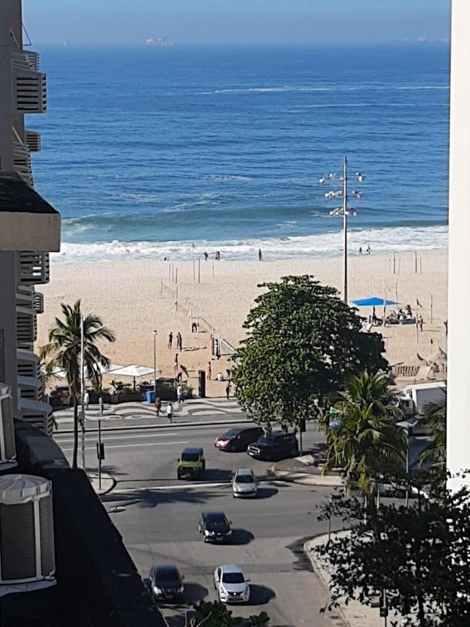 Familia Copacabana Apartamento *